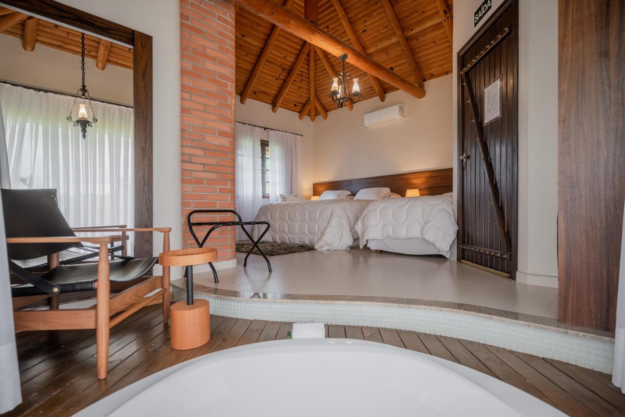 Vira Charme Resort Fernandes Pinheiro Εξωτερικό φωτογραφία