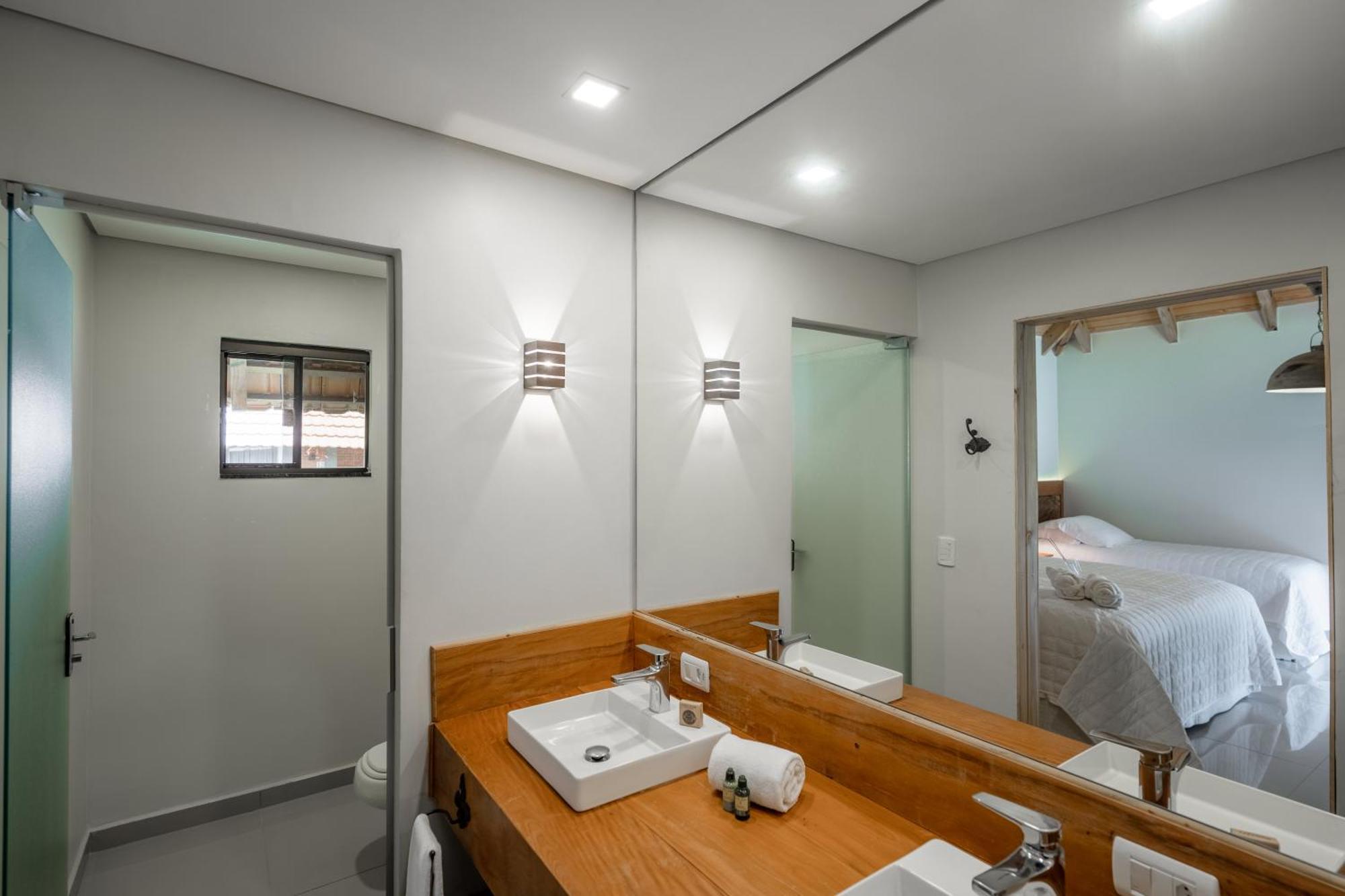 Vira Charme Resort Fernandes Pinheiro Εξωτερικό φωτογραφία