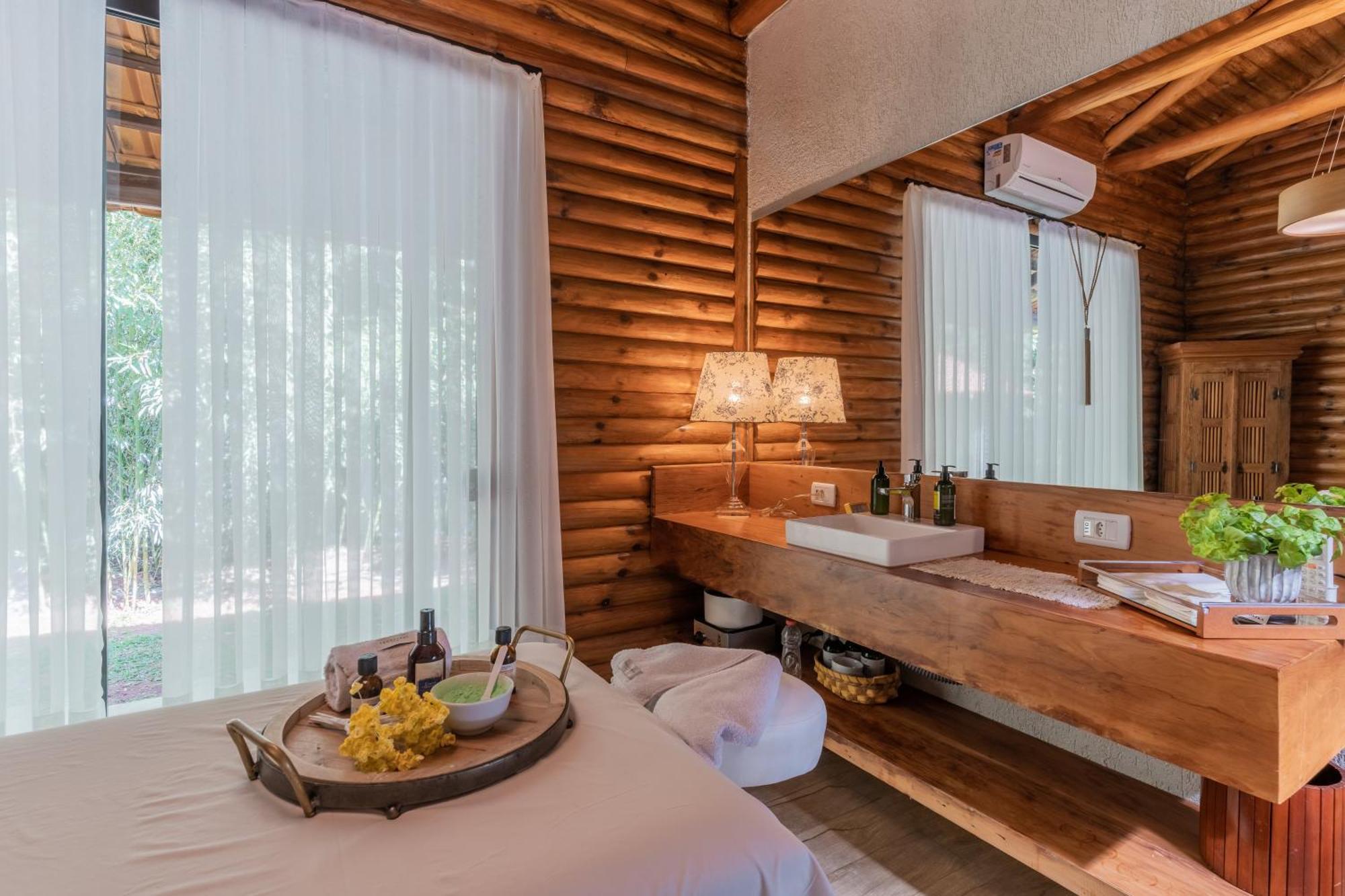 Vira Charme Resort Fernandes Pinheiro Εξωτερικό φωτογραφία