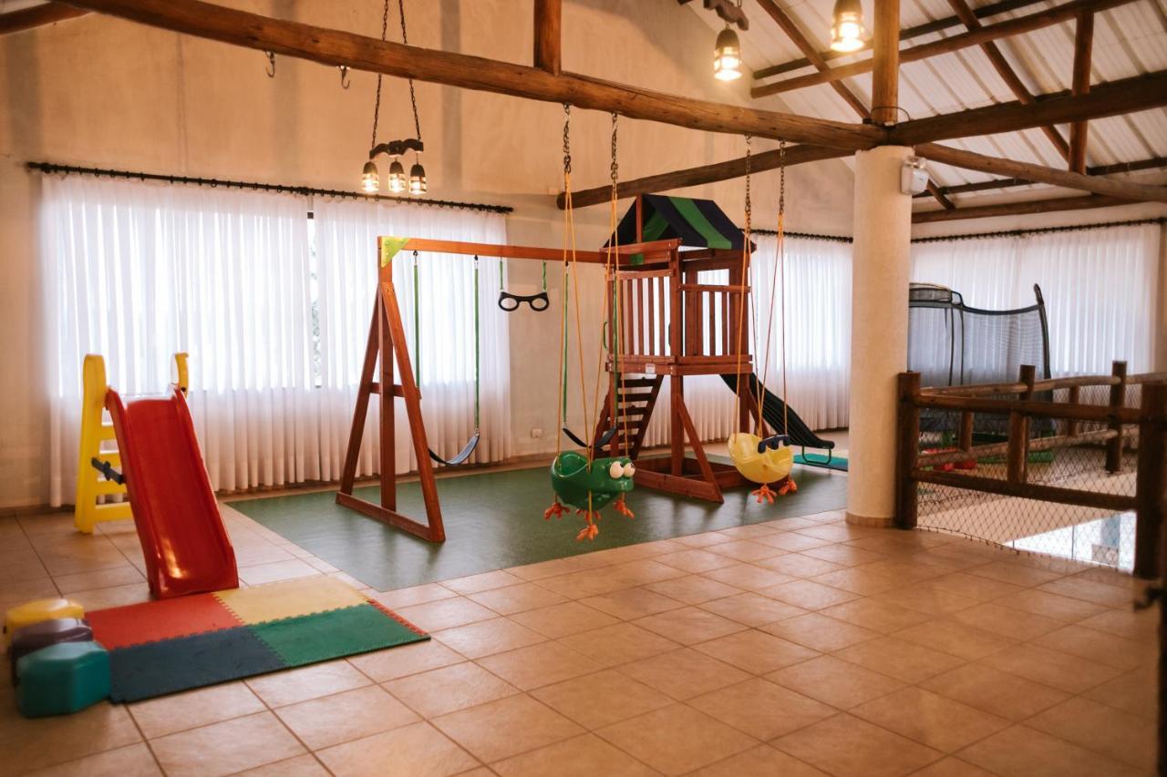 Vira Charme Resort Fernandes Pinheiro Εξωτερικό φωτογραφία